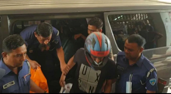 রিমান্ড শেষে কারাগারে জবি শিক্ষক দ্বীন ইসলাম