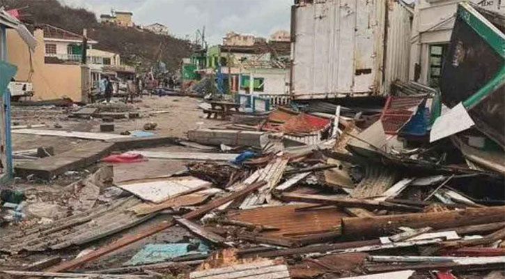 হারিকেন ‘বেরিলের’ তাণ্ডবে তছনছ ক্যারিবীয় দ্বীপপুঞ্জ