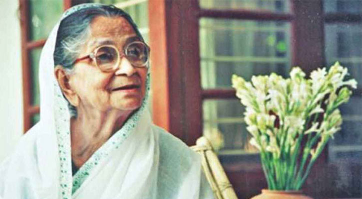 কবি বেগম সুফিয়া কামালের ২৪তম মৃত্যুবার্ষিকী আজ