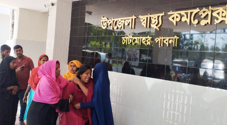 করিমন চাপায় স্কুলছাত্রী নিহত, সড়ক অবরোধ