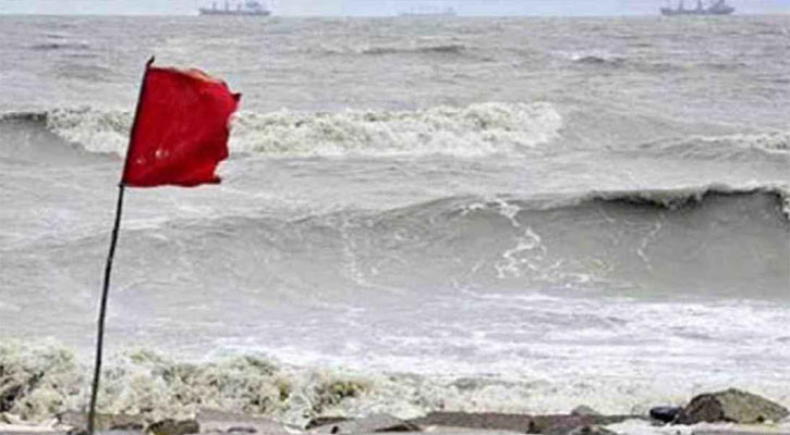 দুই সমুদ্রবন্দরে ১০ নম্বর মহাবিপদ সংকেত