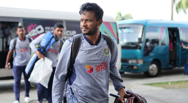 বিশ্বকাপ মিশন শেষে দেশে ফিরেছে বাংলাদেশ দল