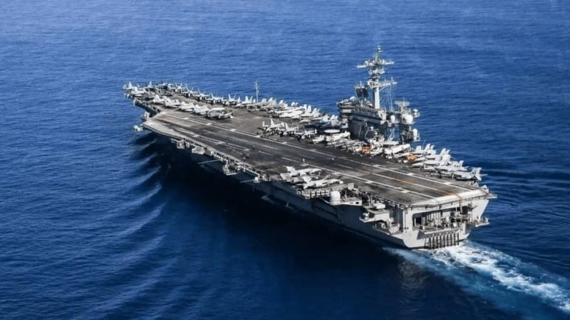 পিছু হটেছে মার্কিন রণতরী, চলে গেল ১,৪০০ কিলোমিটার দূরে