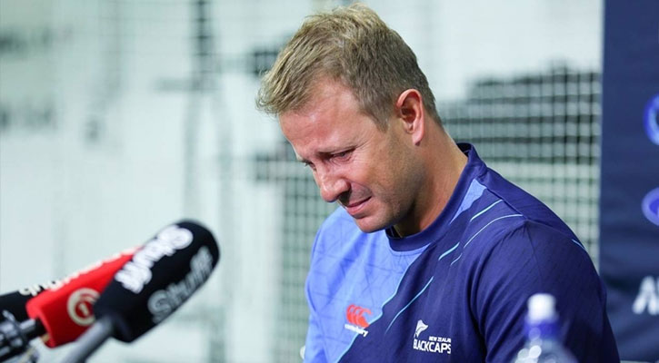 ‘তাকে অবসর নিতে বাধ্য করা হয়েছে’