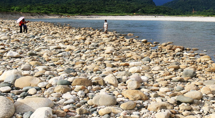 সাত দিনের মধ্যে চুরি হওয়া পাথর আগের জায়গায় ফেলার নির্দেশ