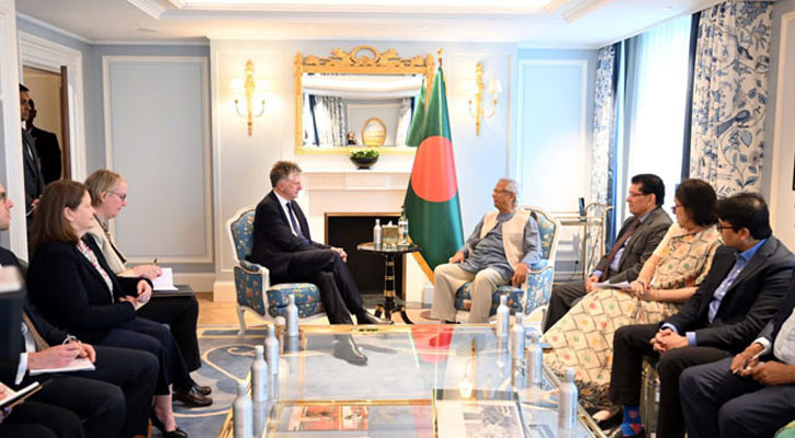 প্রধান উপদেষ্টার সাথে বৈঠক করলেন যুক্তরাজ্যের নিরাপত্তা উপদেষ্টা