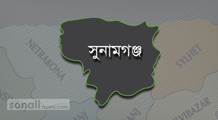 বাল্কহেডের ধাক্কায় নৌকাডুবে নিখোঁজ ৩