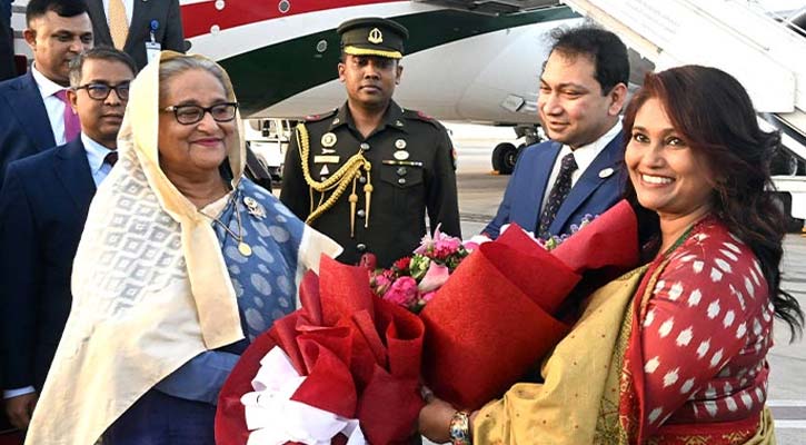 কাতারে পৌঁছেছেন প্রধানমন্ত্রী 