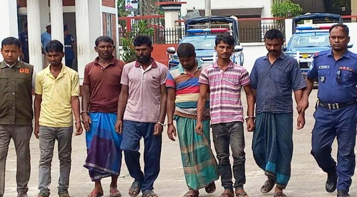 খুলনায় আন্তঃজেলা ডাকাত দলের ৭ সদস্য গ্রেপ্তার