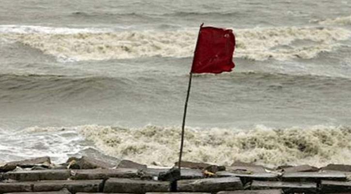 চার বিভাগে বাড়বে বৃষ্টি, সমুদ্রবন্দরে ৩ নম্বর সতর্ক সংকেত