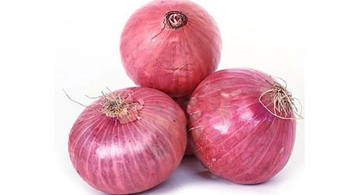 কমতে যাচ্ছে পেঁয়াজের দাম