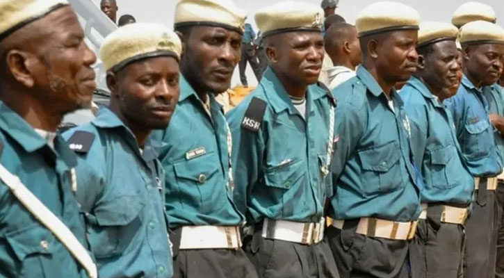 নাইজেরিয়ায় রোজা ভঙ্গের অভিযোগে ১১ জন গ্রেপ্তার