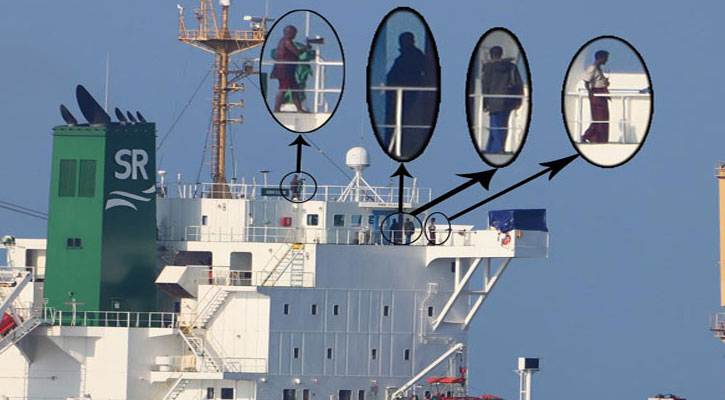 এমভি আবদুল্লাহর ওপর নজর রাখছে ভারতীয় যুদ্ধজাহাজ