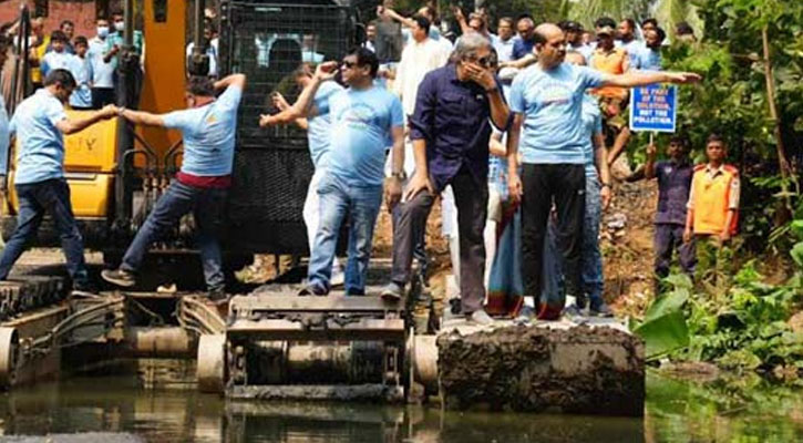 গুলশান লেকের অবস্থা জাহান্নামের চেয়েও খারাপ