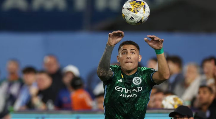 আর্জেন্টিনায় ৪ ফুটবলার আটক