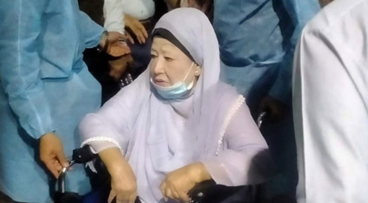 হাসপাতাল থেকে বাসায় ফিরলেন খালেদা জিয়া
