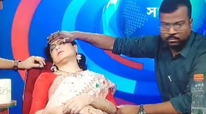 খবর পাঠের সময় গরমে অজ্ঞান সংবাদ পাঠিকা