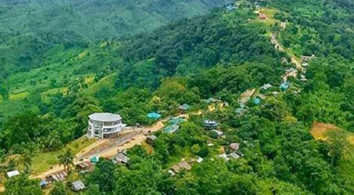 সাজেকে ট্রাক খাদে পড়ে নিহত ৬