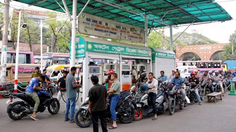 রাজধানীতে অকটেনের তীব্র সংকট