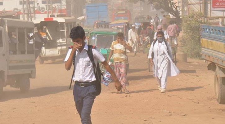বায়ুদূষণে আজও শীর্ষে নয়াদিল্লি, ঢাকার অবস্থান কত