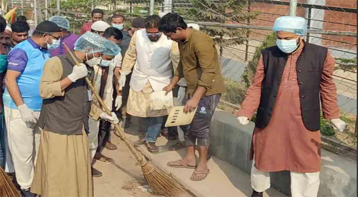 হাসপাতালে পরিচ্ছন্নতা অভিযানে আমির হামজা