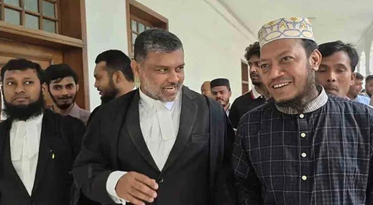 হাইকোর্ট থেকে ৮ মাসের আগাম জামিন পেলেন আমির হামজা