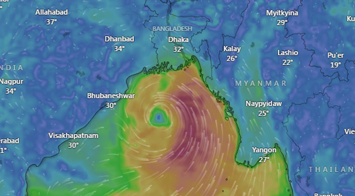 ঘূর্ণিঝড়ে পরিণত হয়ে ধেয়ে আসছে ‘রেমাল’