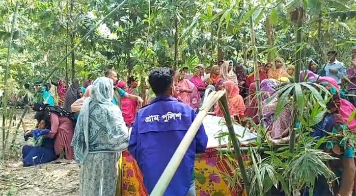 গৌরনদীতে গাছে ঝুলন্ত গৃহবধূর লাশ উদ্ধার, মৃত্যু নিয়ে ধোঁয়াশা