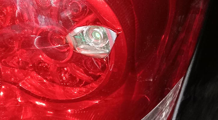 তুচ্ছ ঘটনায় ঢাবি শিক্ষার্থীর কাছে চাঁদাবাজির অভিযোগ, পরিচয়ে বিএনপির মিডিয়া সেল