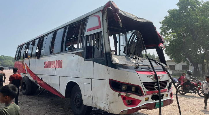 পদ্মায় ডুবে যাওয়া বাসের রেজিষ্ট্রেশন সাময়িক স্থগিত
