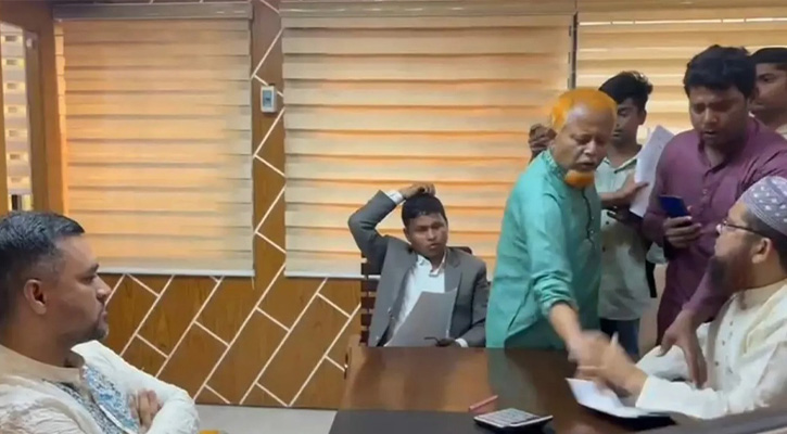 ইউএনও’র রুম থেকে নিয়োগ পরীক্ষার সব কাগজ ছিনিয়ে নিলেন বিএনপি নেতা