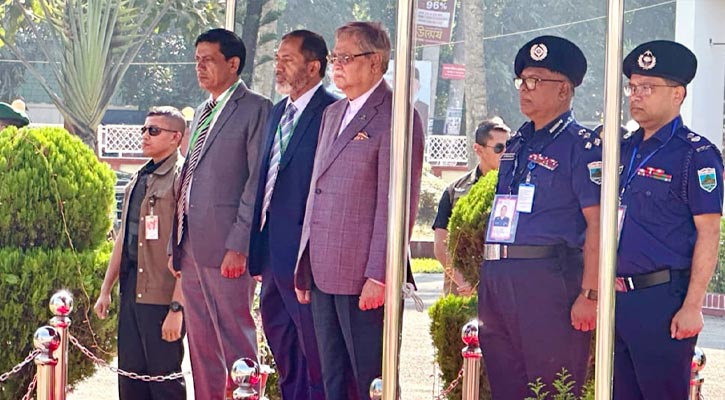 দুইদিনের সফরে পাবনায় পৌঁছেছেন রাষ্ট্রপতি