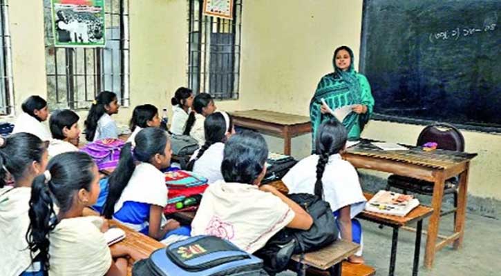 স্কুলে পাঠদান বাড়াতে অবসরপ্রাপ্ত শিক্ষকদের নিয়োগের সিদ্ধান্ত