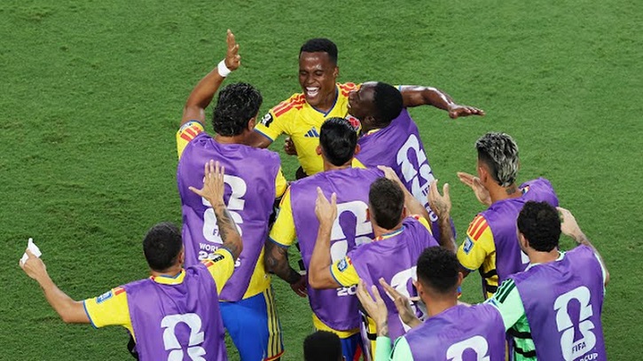 ঘানাকে হারিয়ে শেষ ষোলোতে কলম্বিয়া