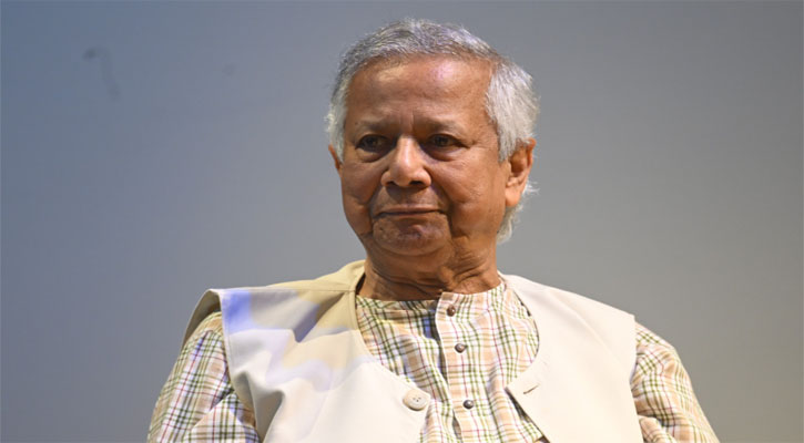প্যারিস গেলেন ড. ইউনূস