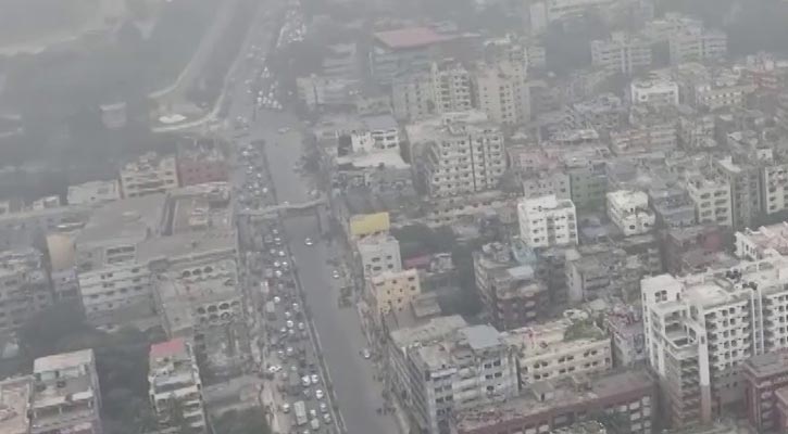 বিশ্বে তৃতীয় দূষিত শহরের তালিকায় আজ ঢাকা