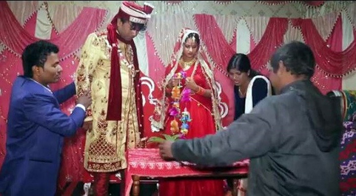 কনের বান্ধবীকে মালা পরালেন মদ্যপ বর, ভাঙল বিয়ে