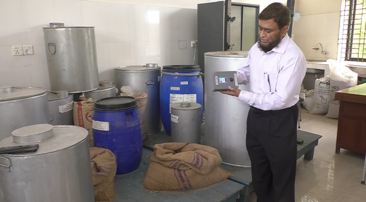 পোকা দমন কববে ‘গ্রেইন গার্ড’ ডিভাইস