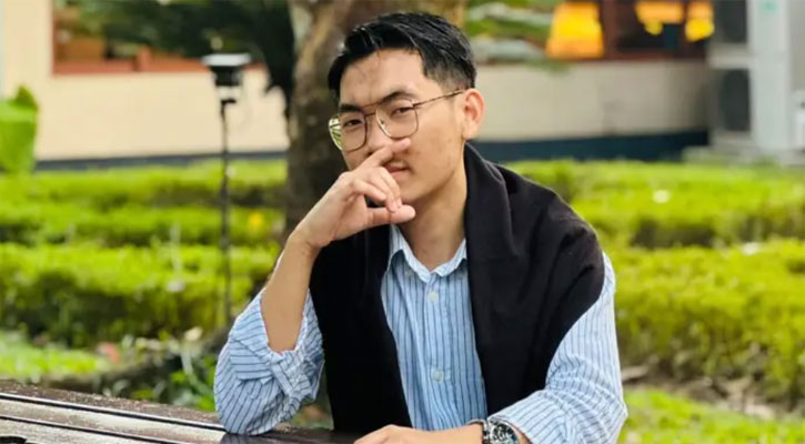 ডাকসু থেকে পদত্যাগের সিদ্ধান্ত সর্বমিত্র চাকমার