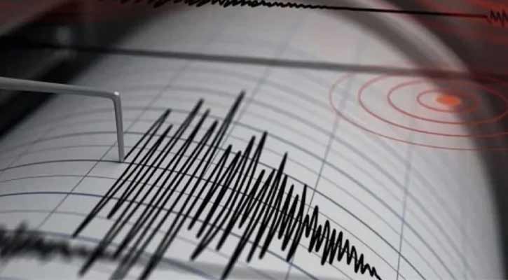 মধ্যরাতে কক্সবাজারসহ চট্টগ্রাম অঞ্চলে ৪.৯ মাত্রার ভূমিকম্প