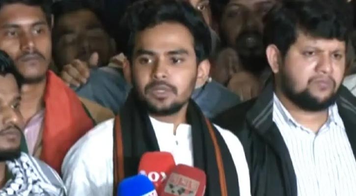 হাদির খুনিদের হস্তান্তর না হলে আন্দোলন থামবে না: আসিফ মাহমুদ