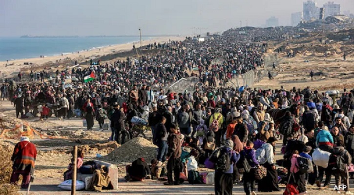 উত্তর গাজায় নিজ বাড়িতে ফিরতে শুরু করেছেন ফিলিস্তিনিরা