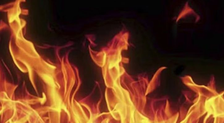 রাজধানীতে গ্যাস লিকেজে ভয়াবহ বিস্ফোরণ, একই পরিবারের ৬ জন দগ্ধ