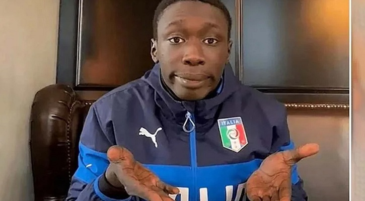 আটকের পর যুক্তরাষ্ট্র ছাড়লেন বিশ্বের সবচেয়ে জনপ্রিয় টিকটকার