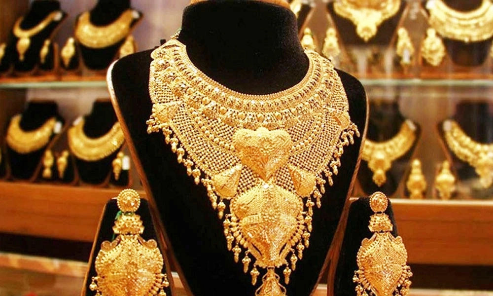 সেই বাড়ানো দামে দেশে আজও বিক্রি হচ্ছে স্বর্ণ