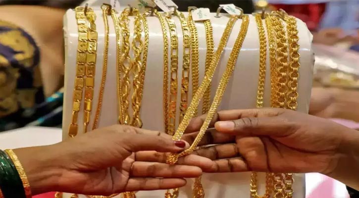 সোনার দাম ৫ শতাংশেরও বেশি কমে গেছে