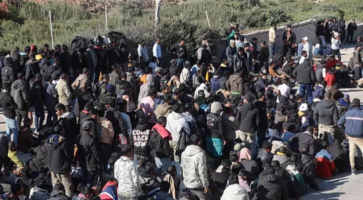 গ্রিস উপকূলে উদ্ধার ৫৩৯ অভিবাসী, ৪৩৭ জনই বাংলাদেশি