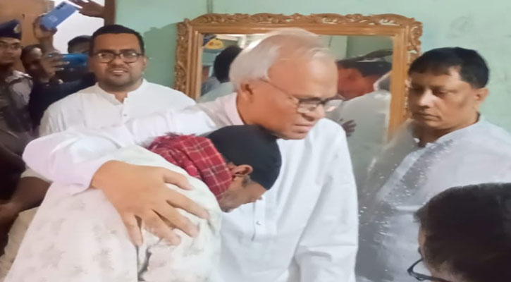 ঈদে প্রধানমন্ত্রীর পক্ষ থেকে রামিসার পরিবারের খোঁজ নিলেন রিজভী