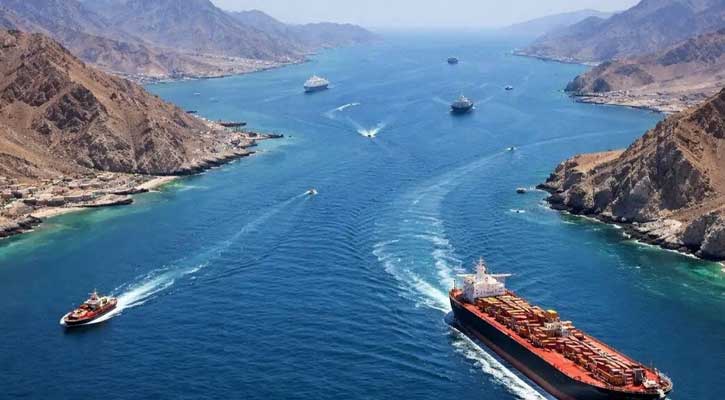 কিছু দেশের জন্য হরমুজ প্রণালী খুলে দিল ইরান