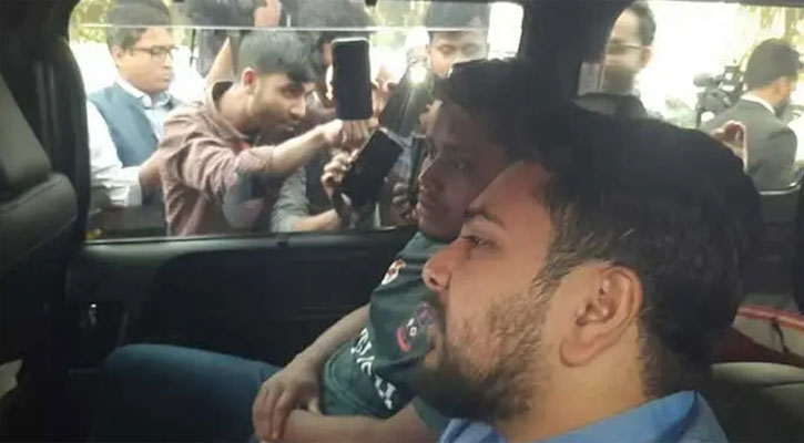 সেই জার্সি পড়েই শপথ নিলেন হাসনাত আব্দুল্লাহ